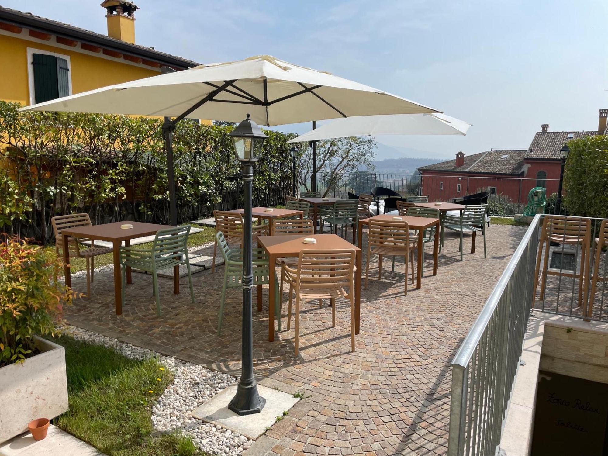 Relais Fontana Rosa B&B Wellness Caprino Veronese Exterior foto