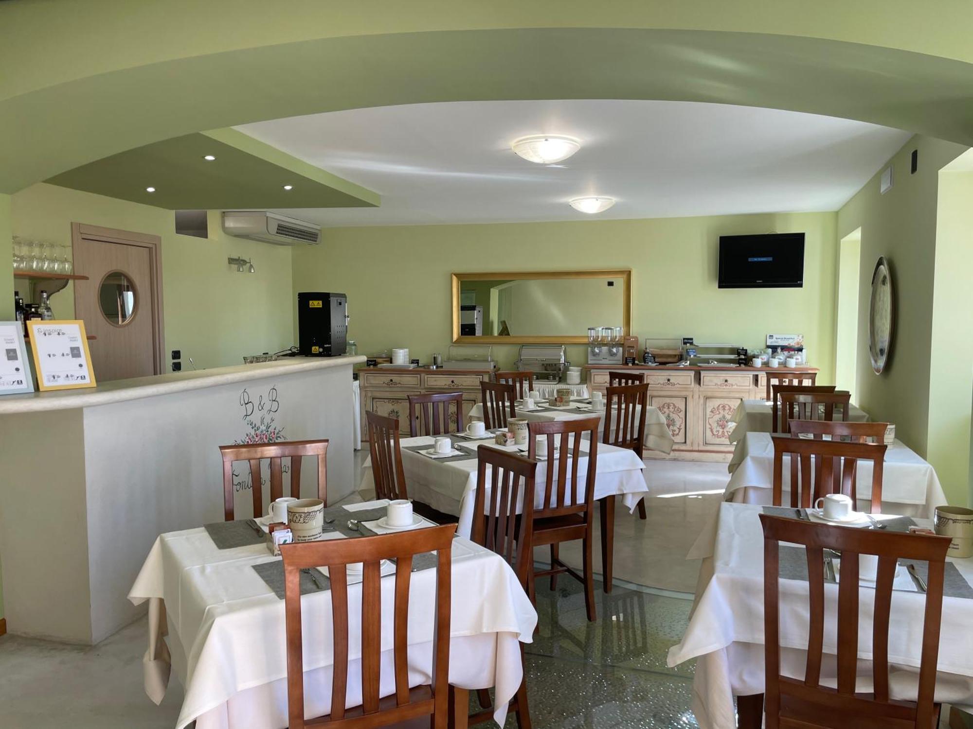 Relais Fontana Rosa B&B Wellness Caprino Veronese Exterior foto