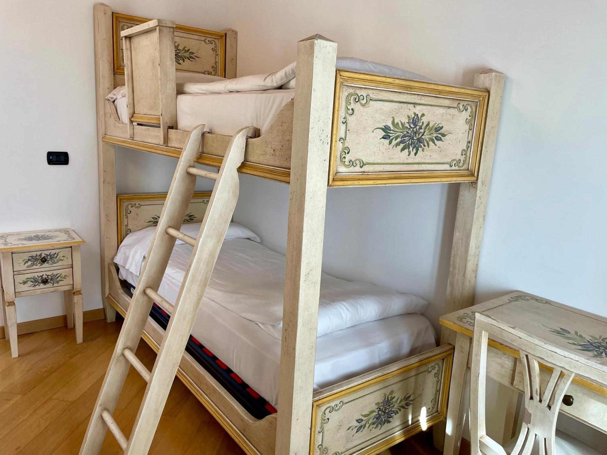 Relais Fontana Rosa B&B Wellness Caprino Veronese Exterior foto
